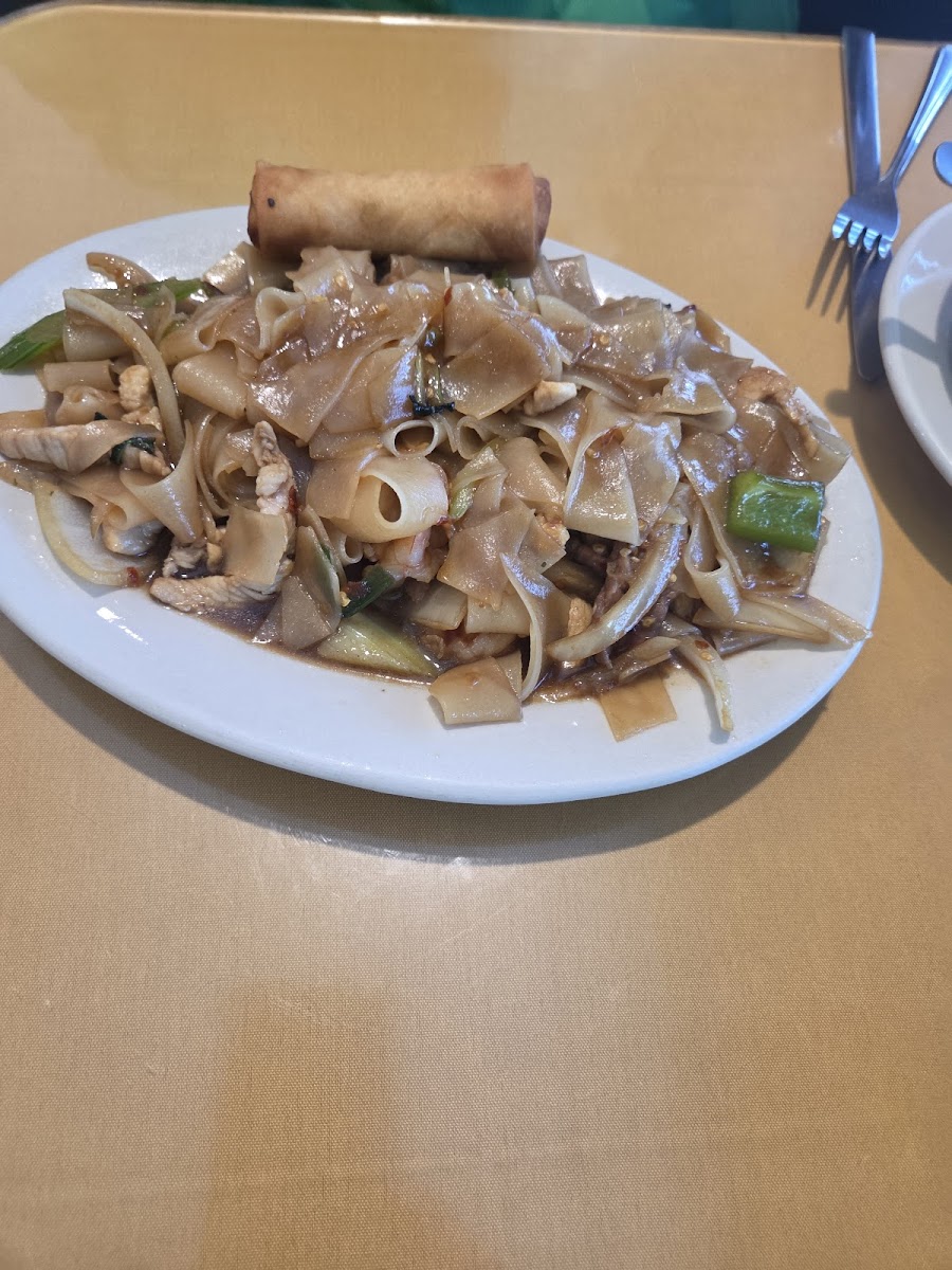Thai Thai Cafe - Photo 2