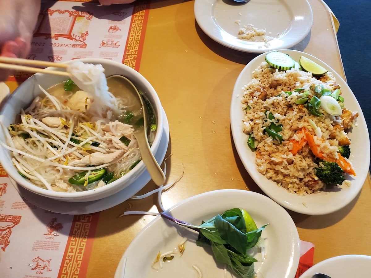 Thai Thai Cafe - Photo 8