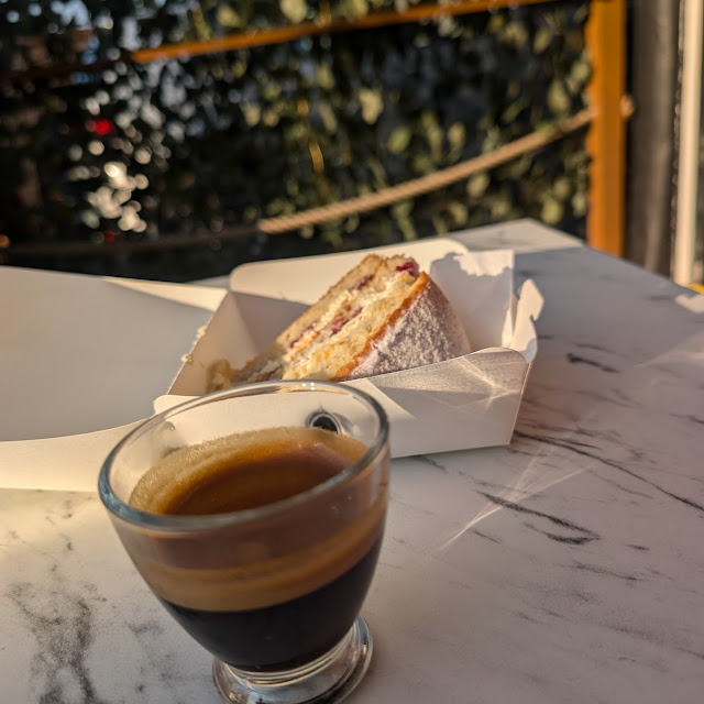 Espresso with Strawberry Cream Cake mmm