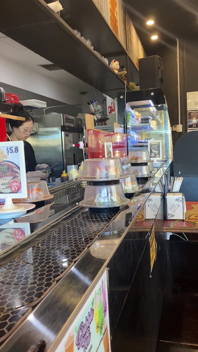 Hikaru Sushi Northshore - Photo 1