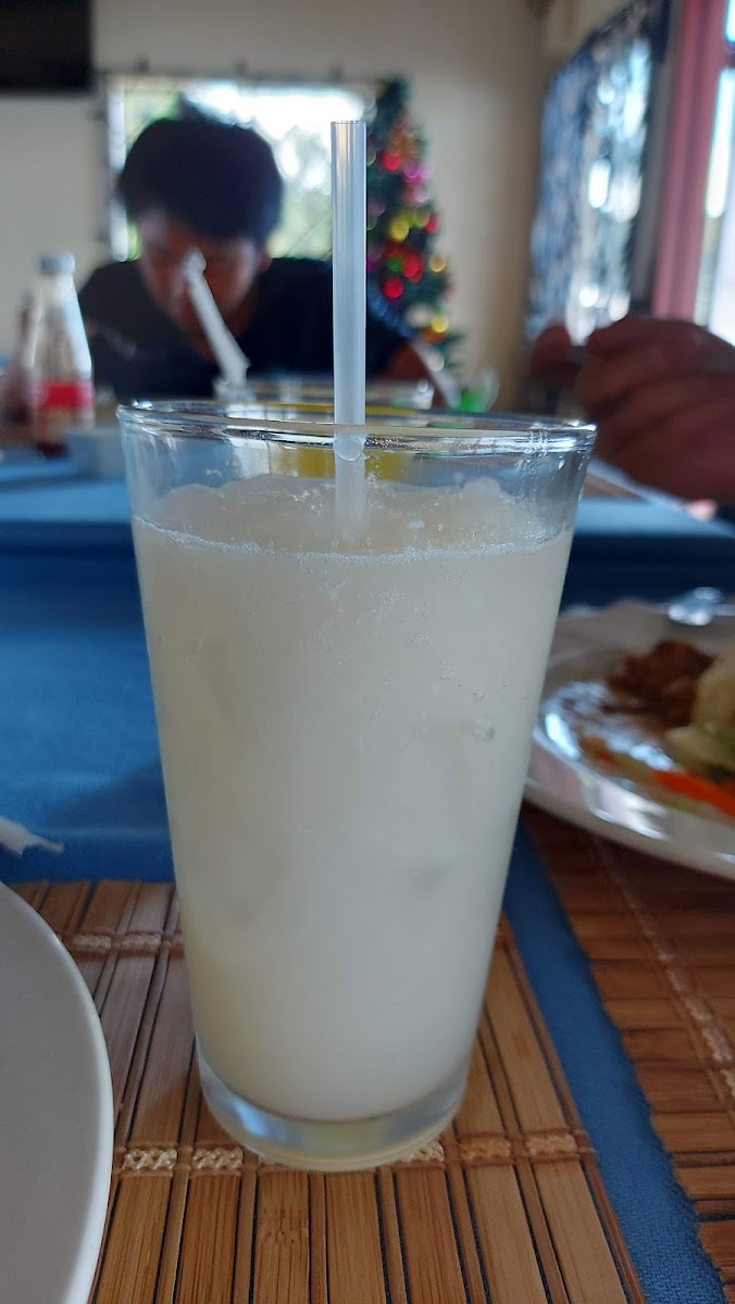 Beach Front Restaurant & Bar - Photo 9