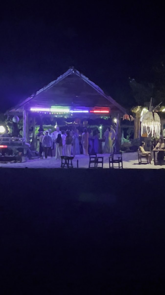 Last Beach Restaurant - Photo 1