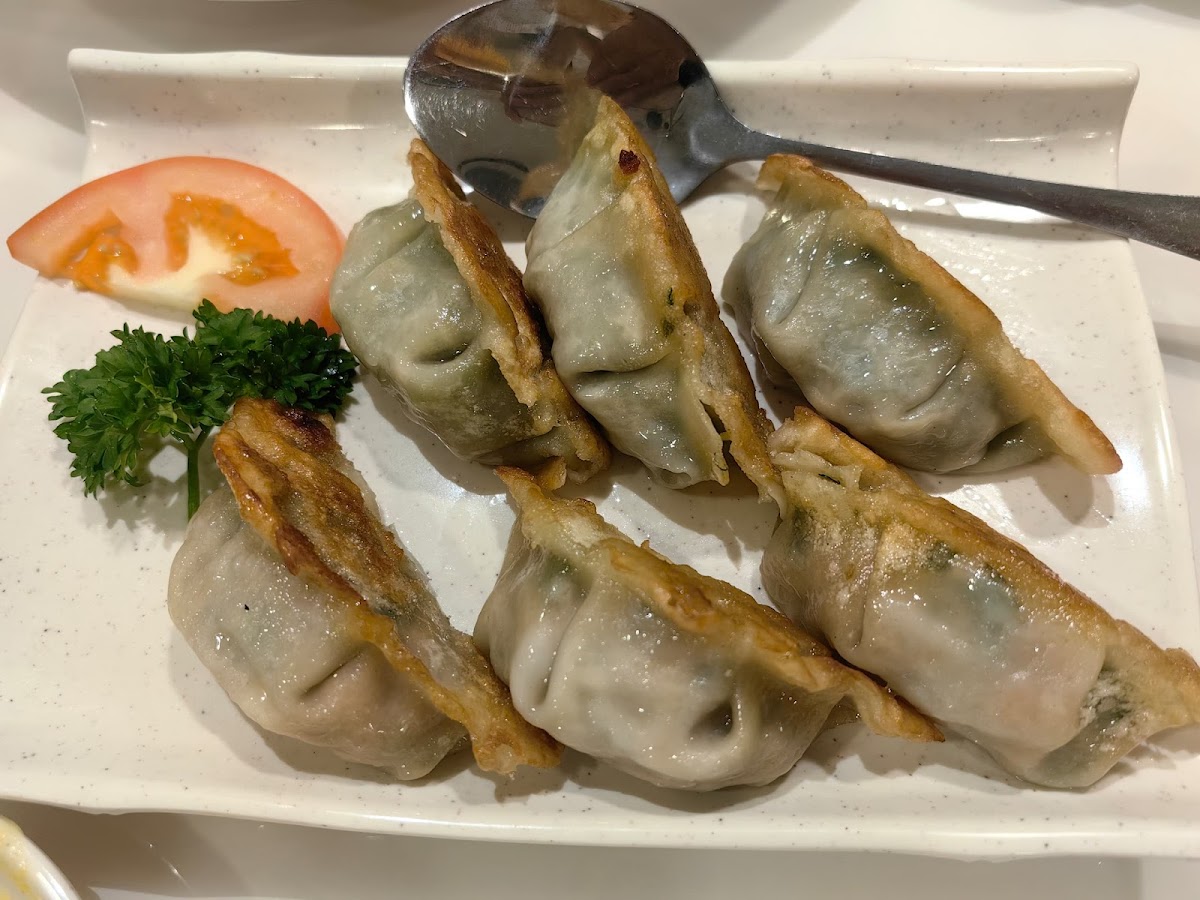 Zheng Kee Steamboat Restaurant - Photo 9