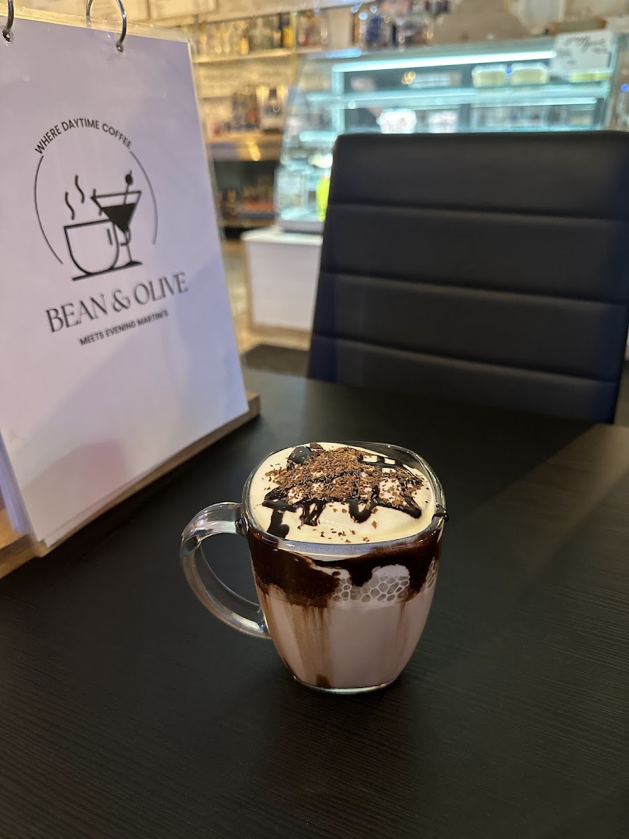 Bean and Olive - Photo 8