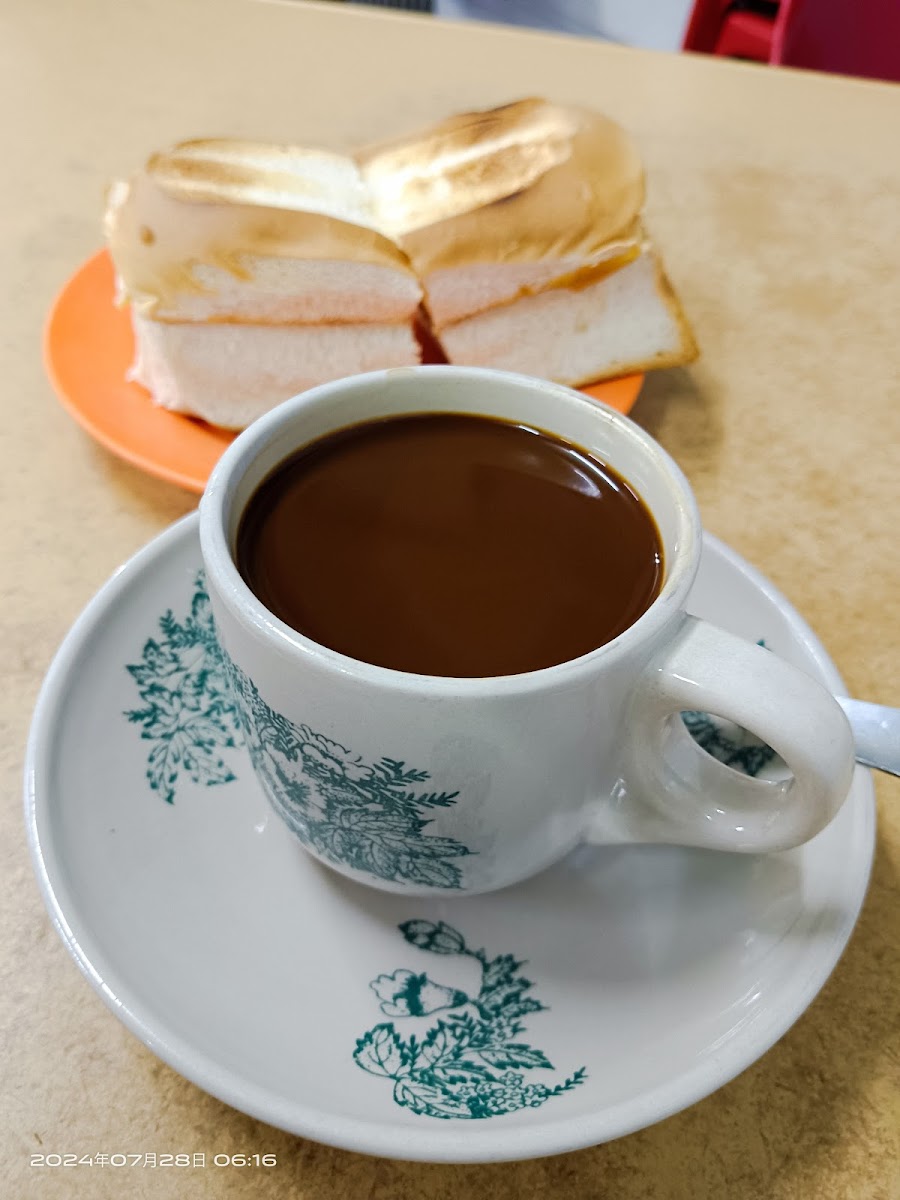 Kedai Kopi Sin Bee King 新美景茶室 - Photo 2