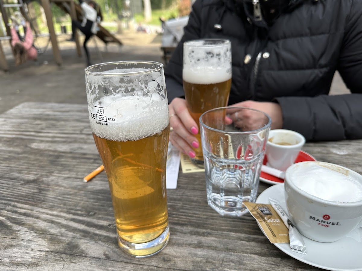 Melin Cafe - Photo 2