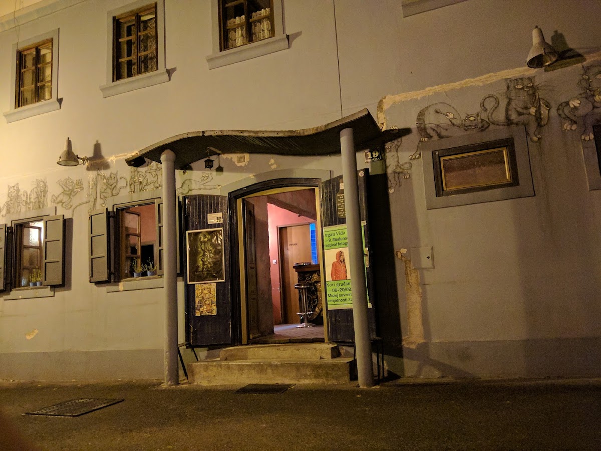 Melin Cafe - Photo 3
