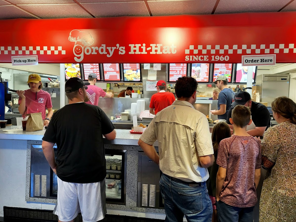 Gordy's Warming House - Photo 9
