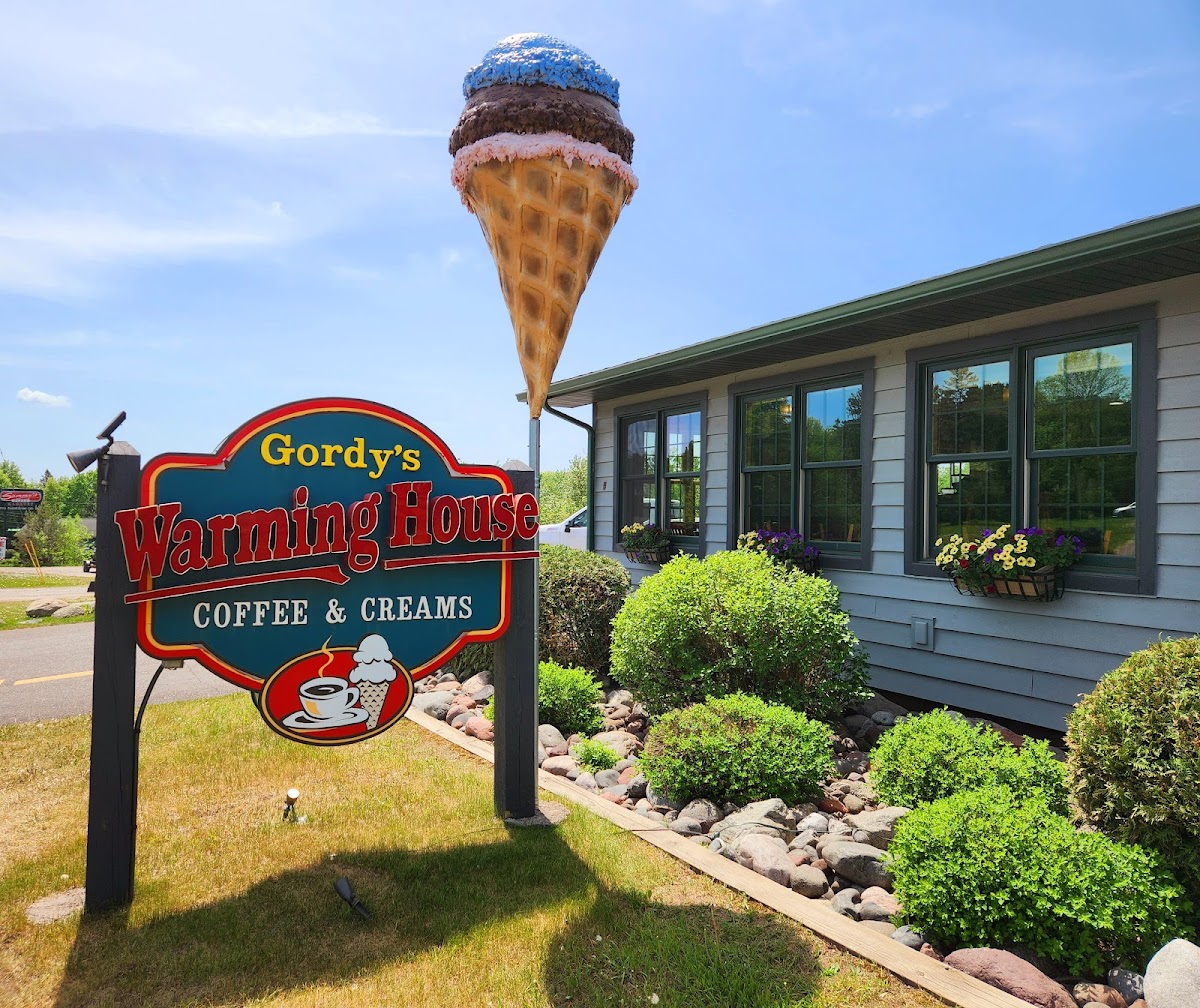 Gordy's Warming House - Photo 4