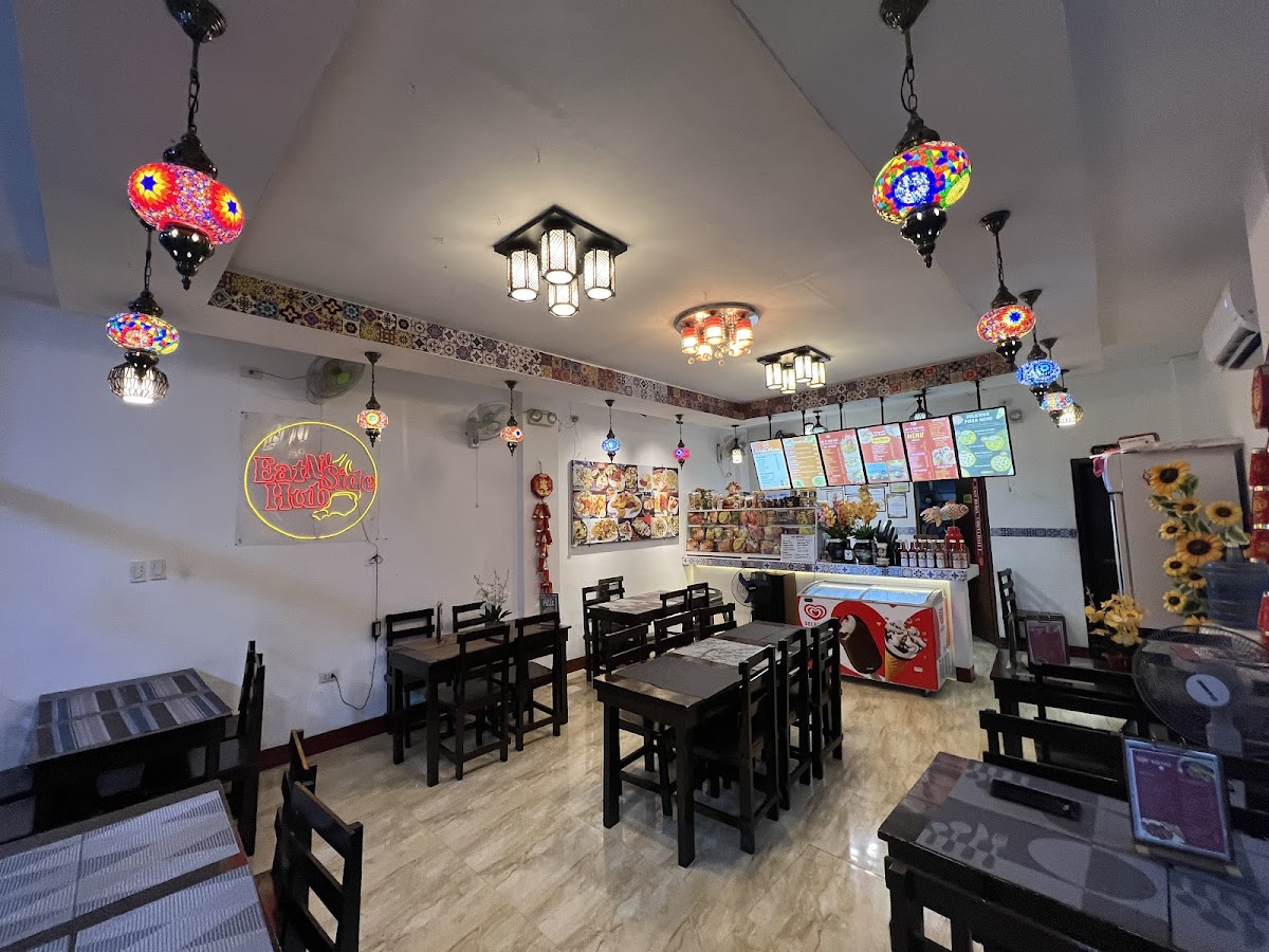 Eat N’ Side Hub - Photo 2