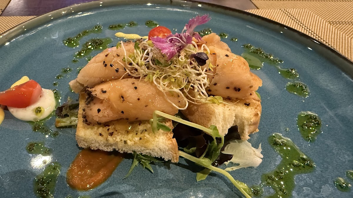 Cottage Avenue Dining by Chef Am - Photo 3
