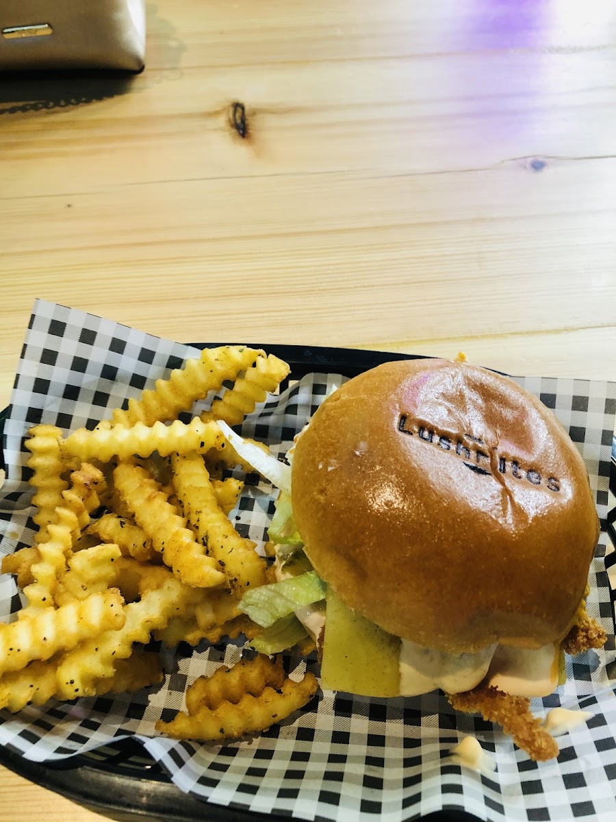 Lush Bites Portsmouth - Photo 2