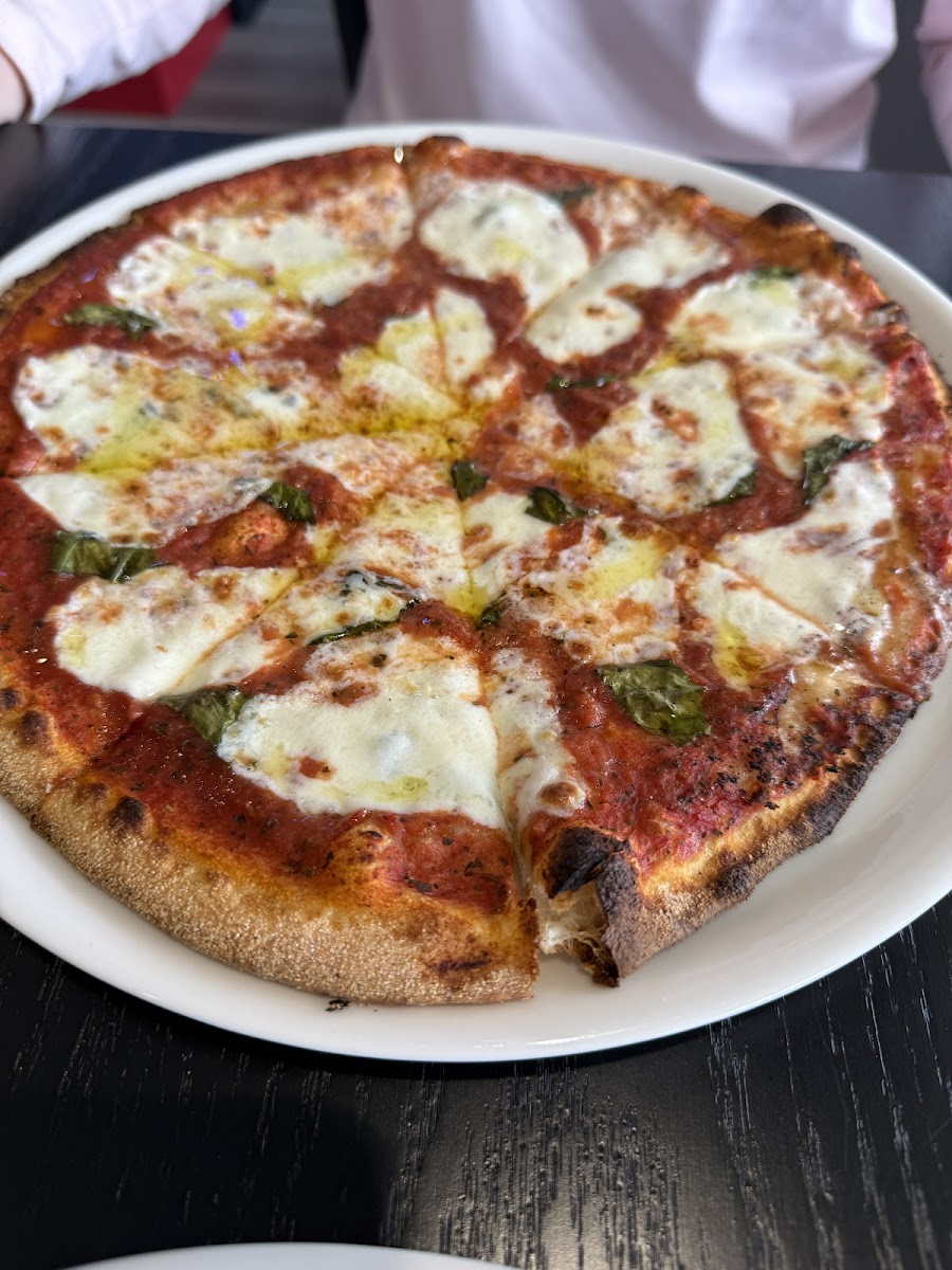 Fired Up Pizzeria - Photo 3