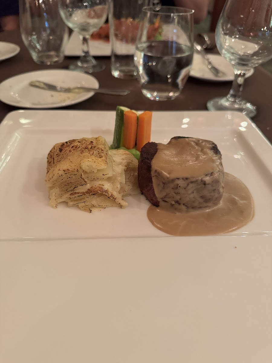 Sans Soucis French Cuisine Crown Paradise - Photo 3