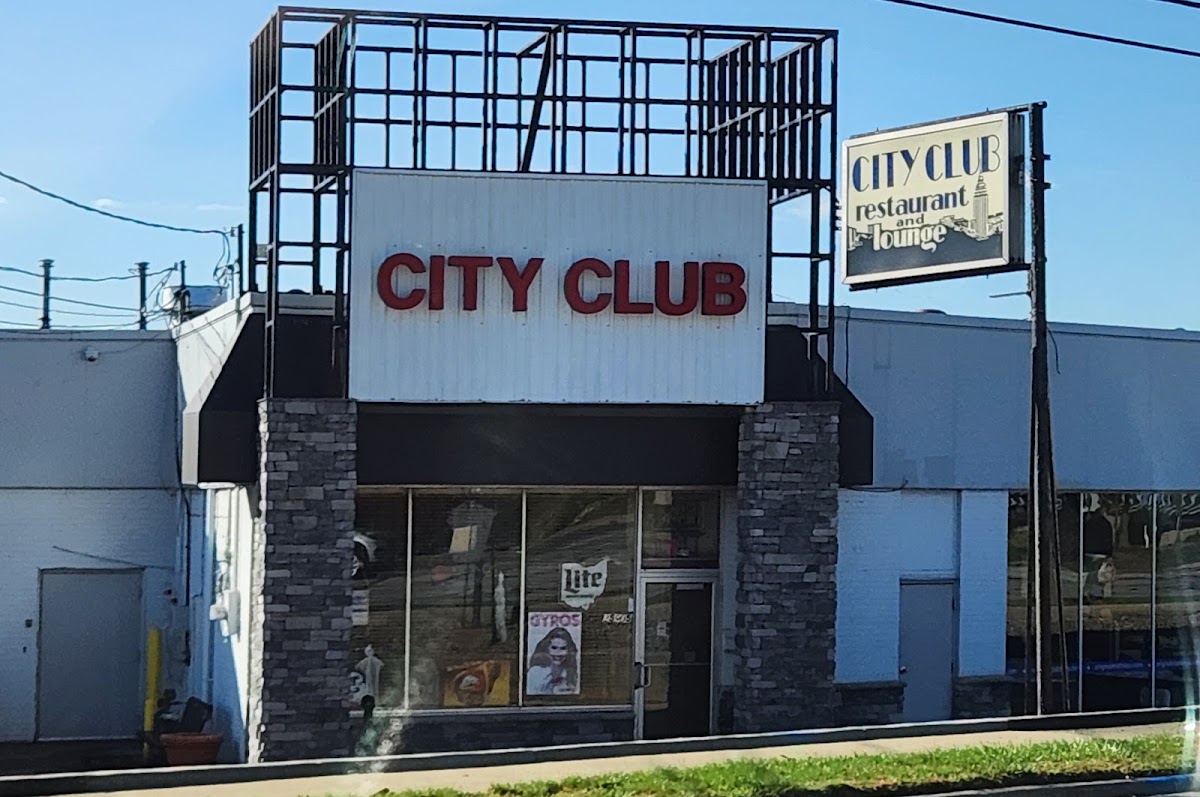 City Club Restaurant & Lounge - Photo 3