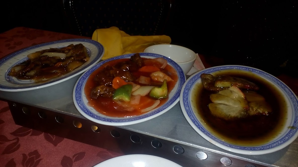 Beijing Palace Restaurant - Photo 7