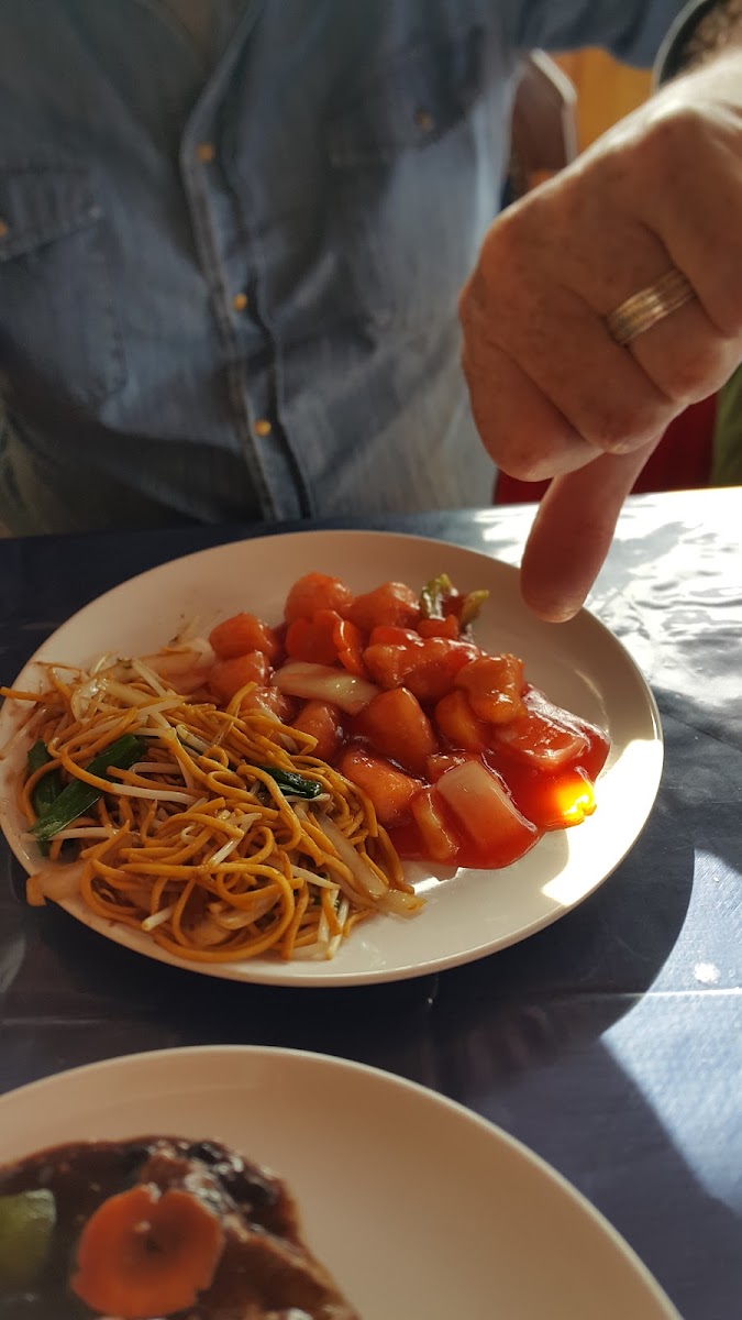 Beijing Palace Restaurant - Photo 8