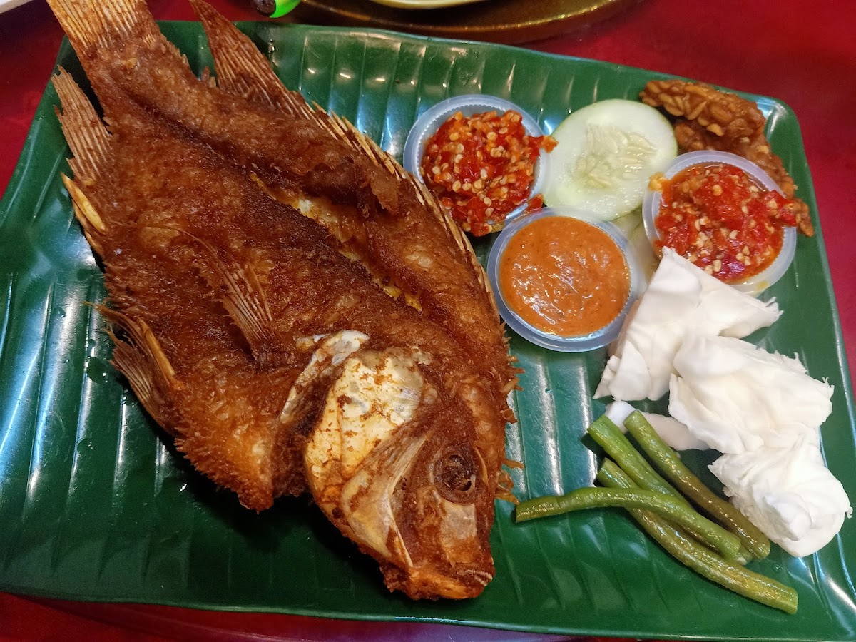 Salleh's Corner Cafe - Photo 9