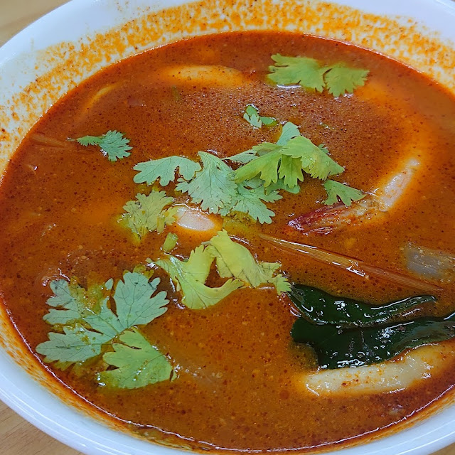 Red Tomyam Prawn Soup