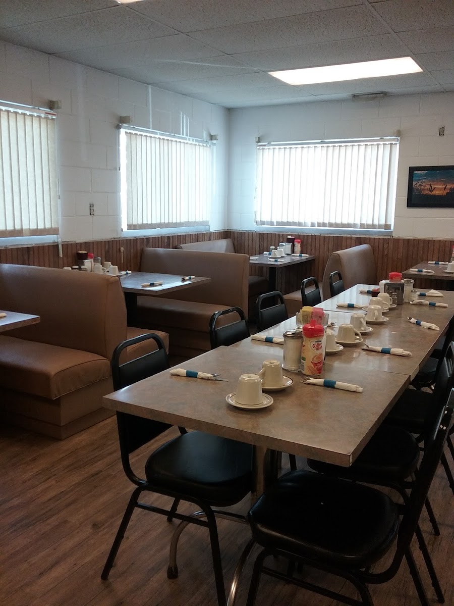 Town & Country Kitchen - Photo 4