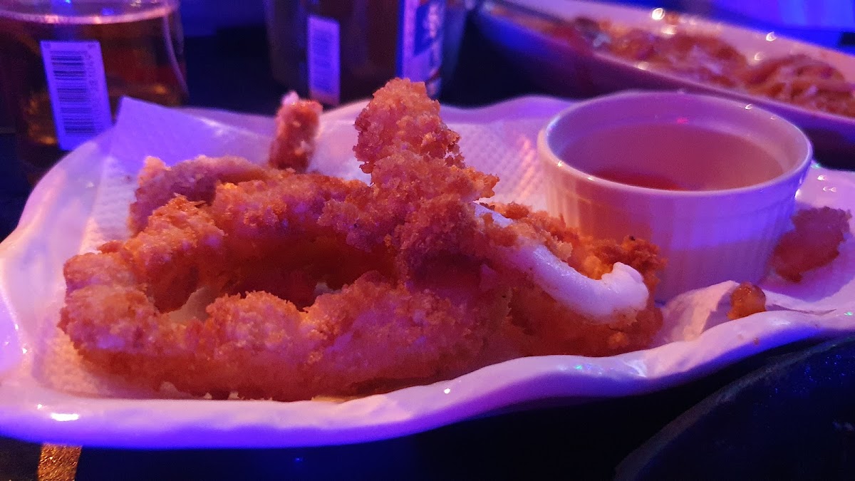 Calamari Restobar - Photo 9