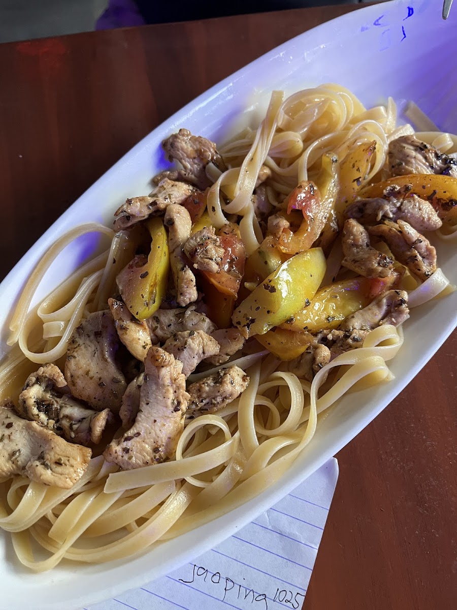 Calamari Restobar - Photo 4