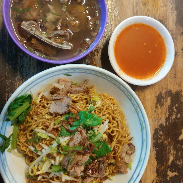 Mee Kolok