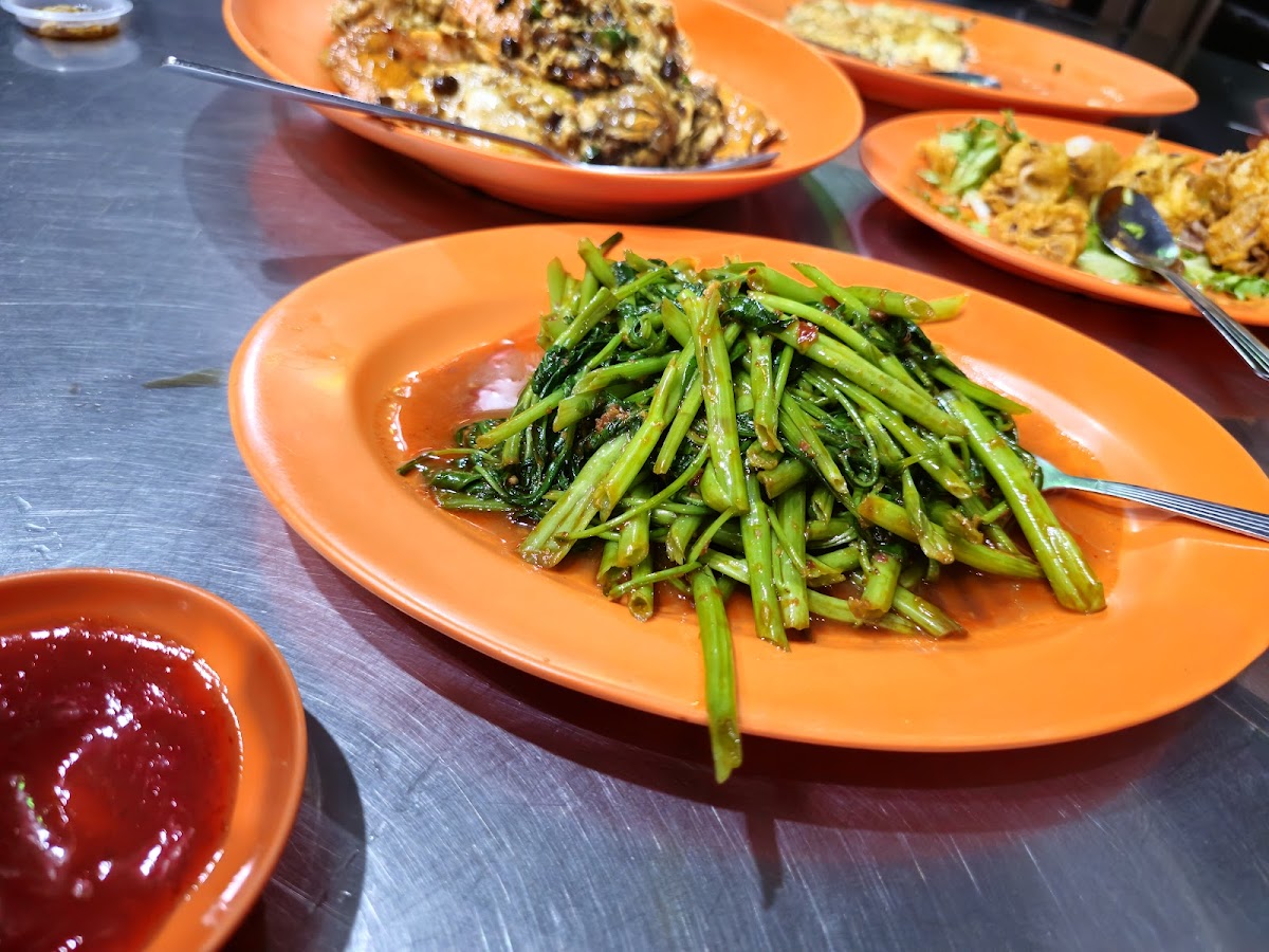 Ship Village Seafood Restaurant - Photo 4