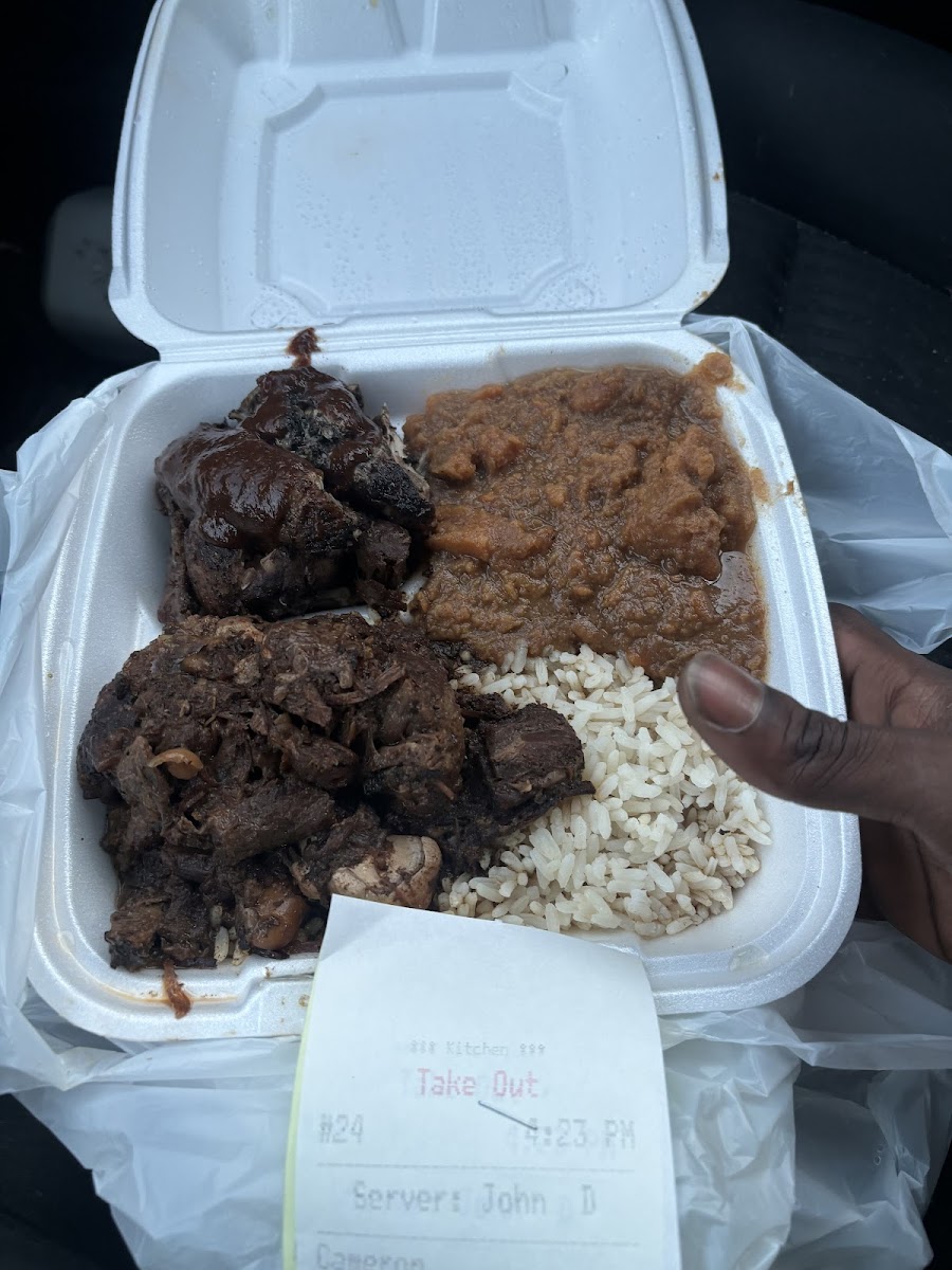 Jamaica's Grill - Photo 7