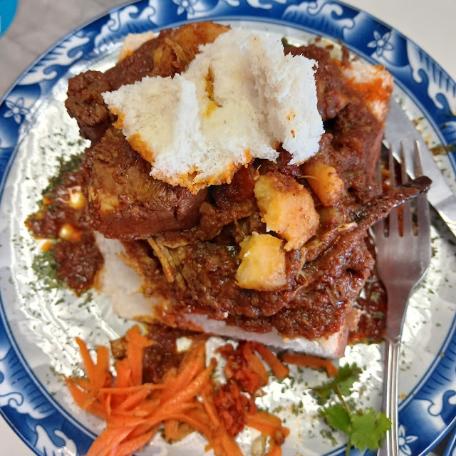 Chicken Bunny Chow