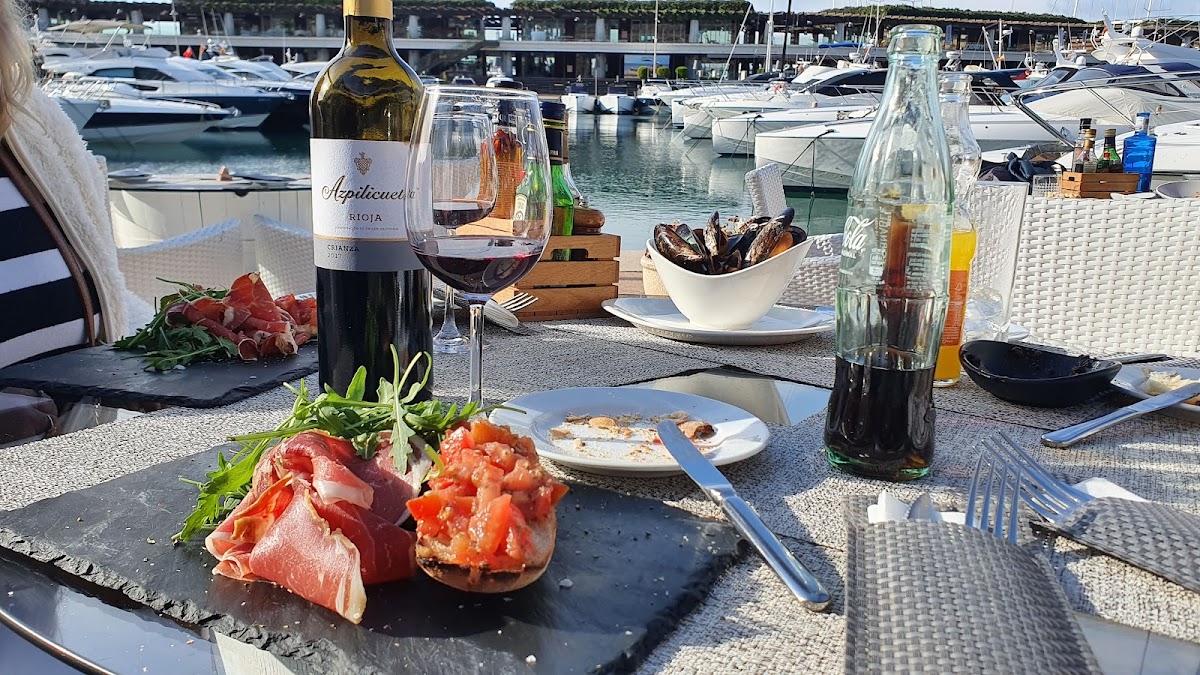 Restaurante Trattoria Vino del Mar - Photo 1