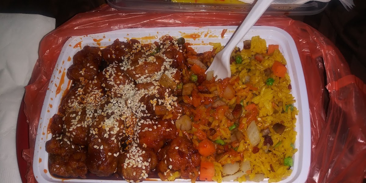 Sai Gai Restaurant - Photo 3