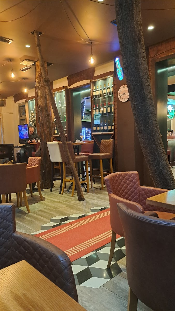 Caffe bar Oziris - Photo 2