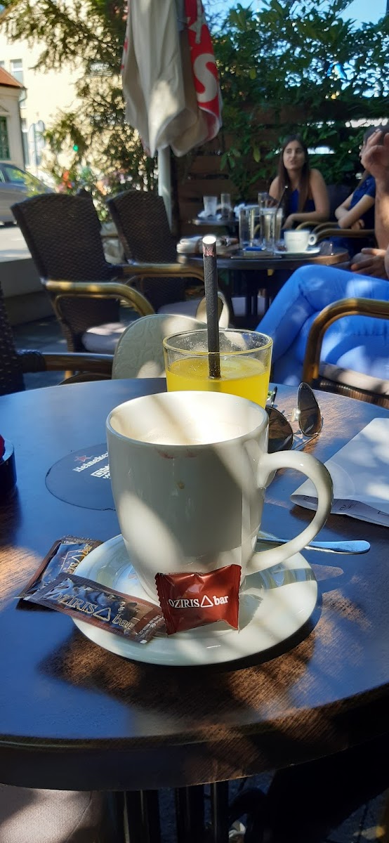 Caffe bar Oziris - Photo 4