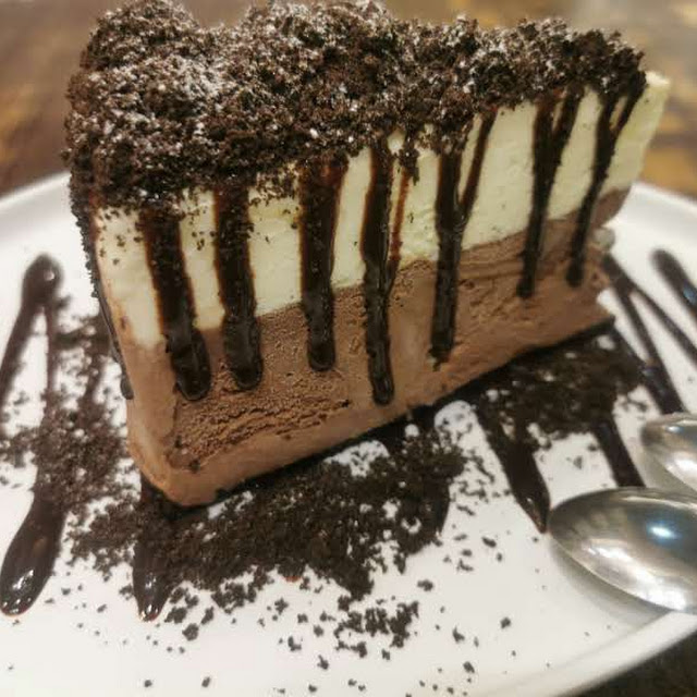 Signature Cake