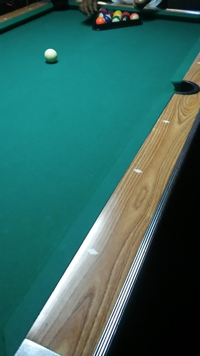 Buck Wild Tavern - Photo 8