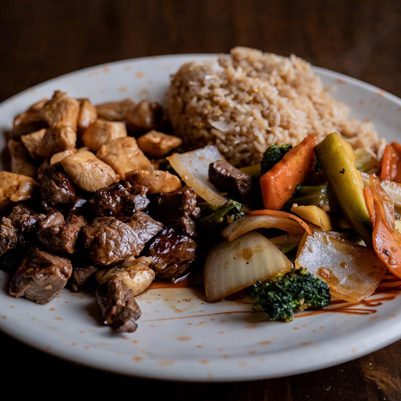 Sumo Hibachi and Sushi - Photo 4