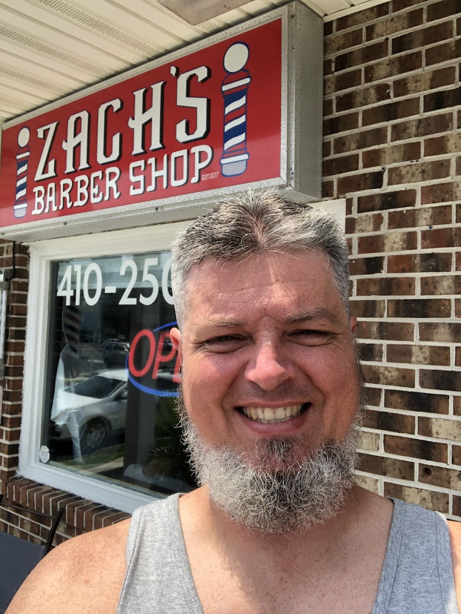 Zach’s Barbershop - Photo 6