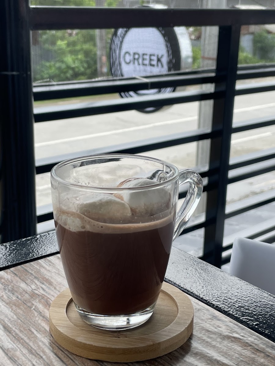 CREEK SIDE Carwash & Cafe - Photo 8