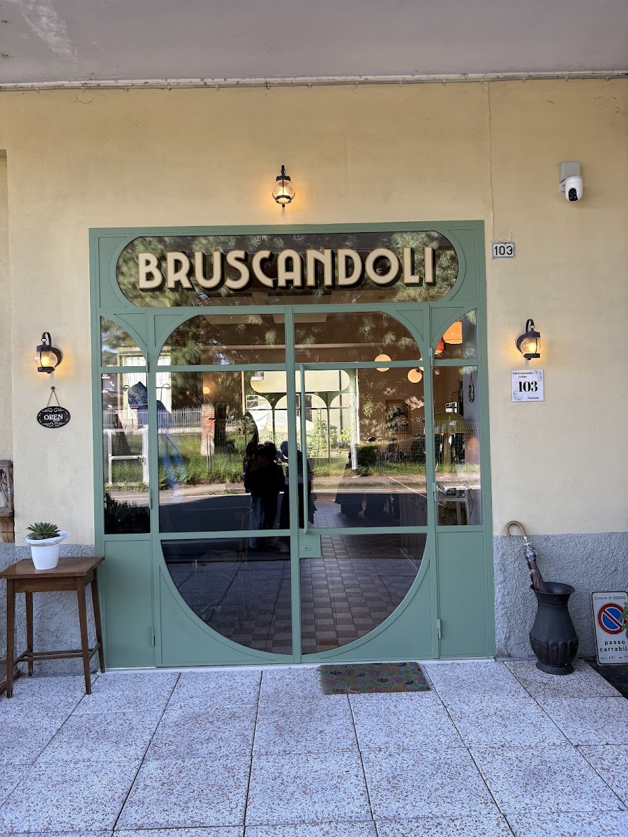 TRATTORIA BRUSCANDOLI - Photo 1
