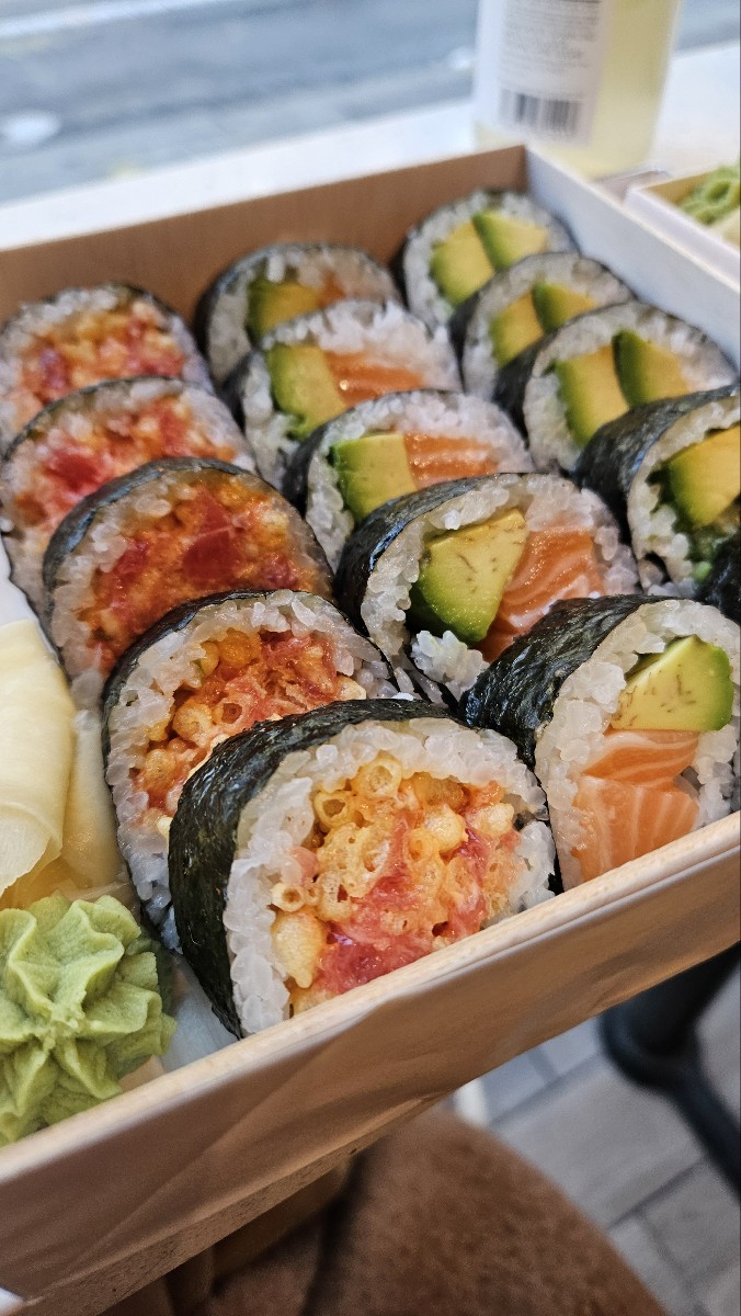 Jiro‘s Sushi - Photo 6