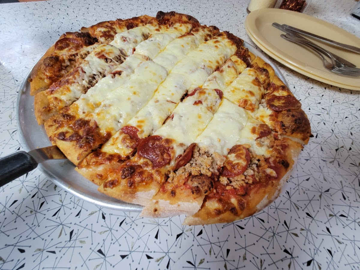 Frank's Pizzeria - IL 61282 - Photo 1