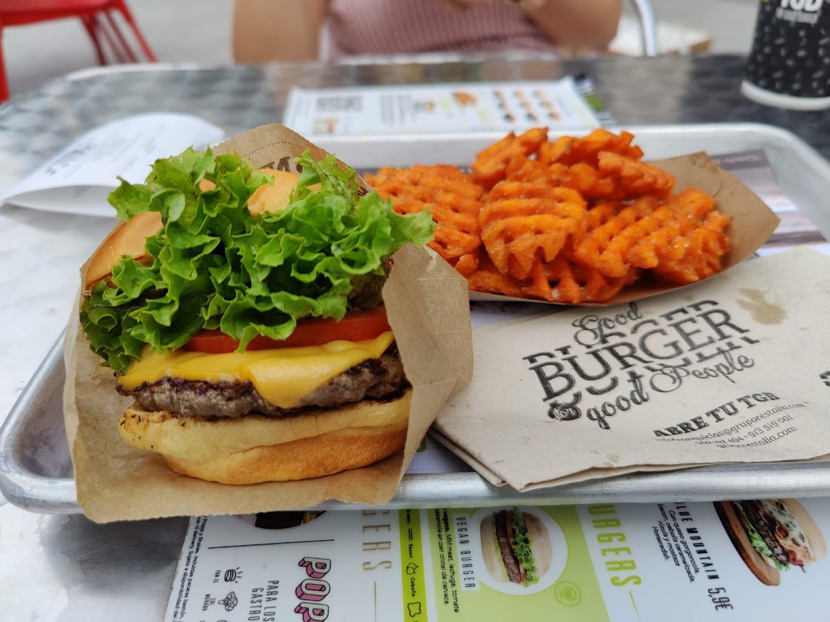 TGB - The Good Burger - Valencia - Photo 2