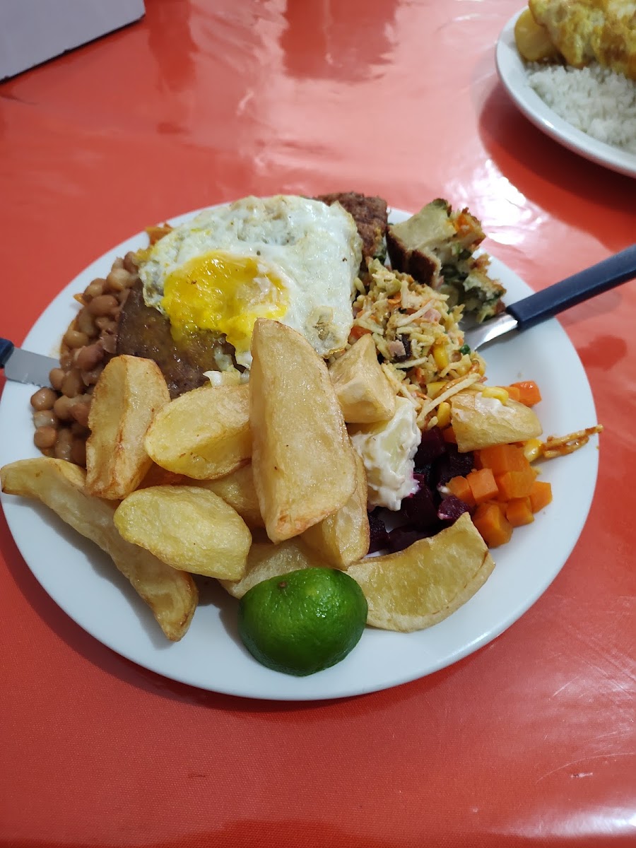 Restaurante Sabor Brasil - 30310-010 - Photo 3