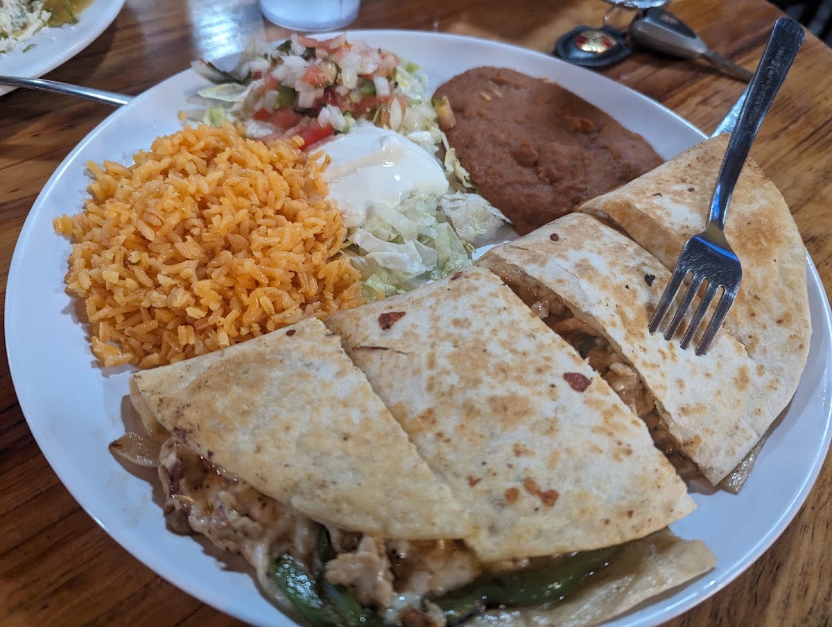 Los Portales Taqueria 3 - Photo 4