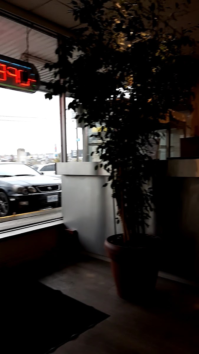 Golden Star Restaurant - ON M3M 1A2 - Photo 1