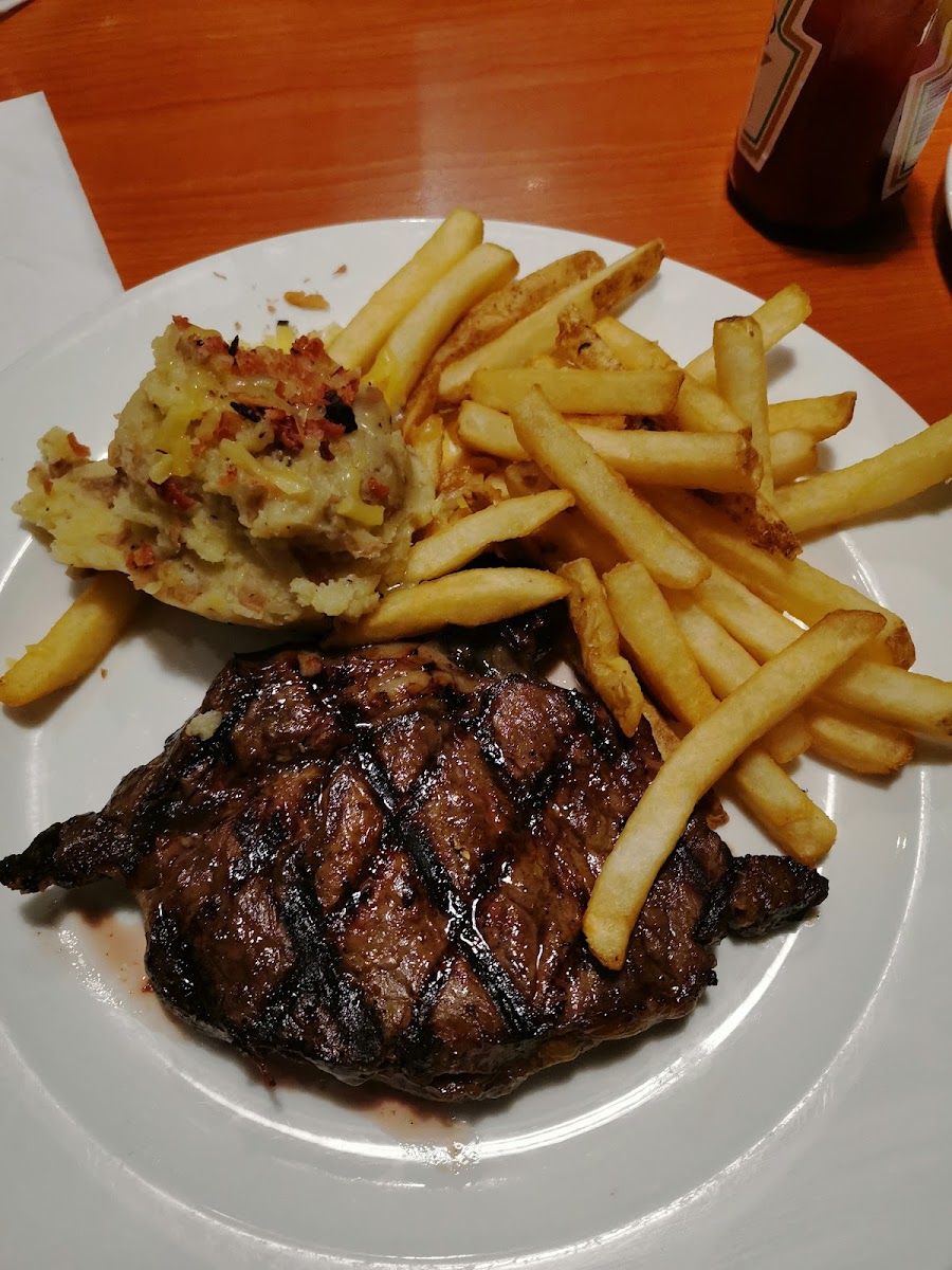 Tony Roma's - 53300 - Photo 6