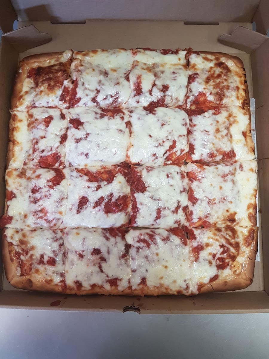 Frank's Pizza - PA 18354 - Photo 8