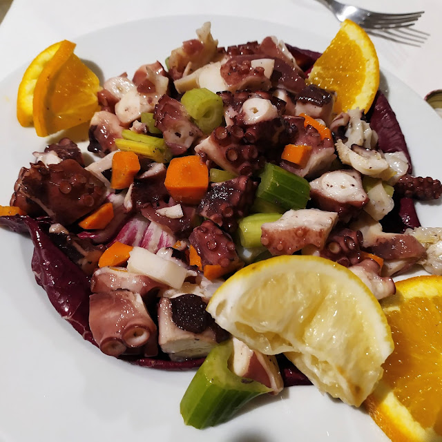 Frittura Con Antipasto Di Mare