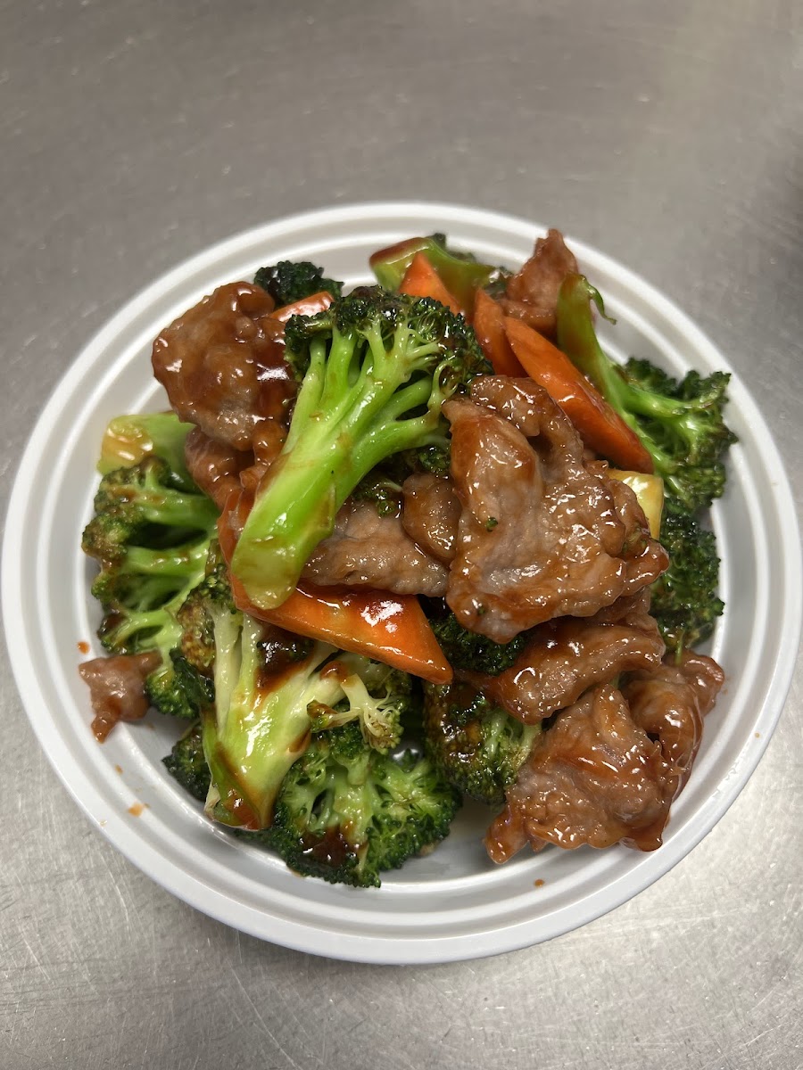 Great Wall Restaurant - NC 28540 - Photo 1